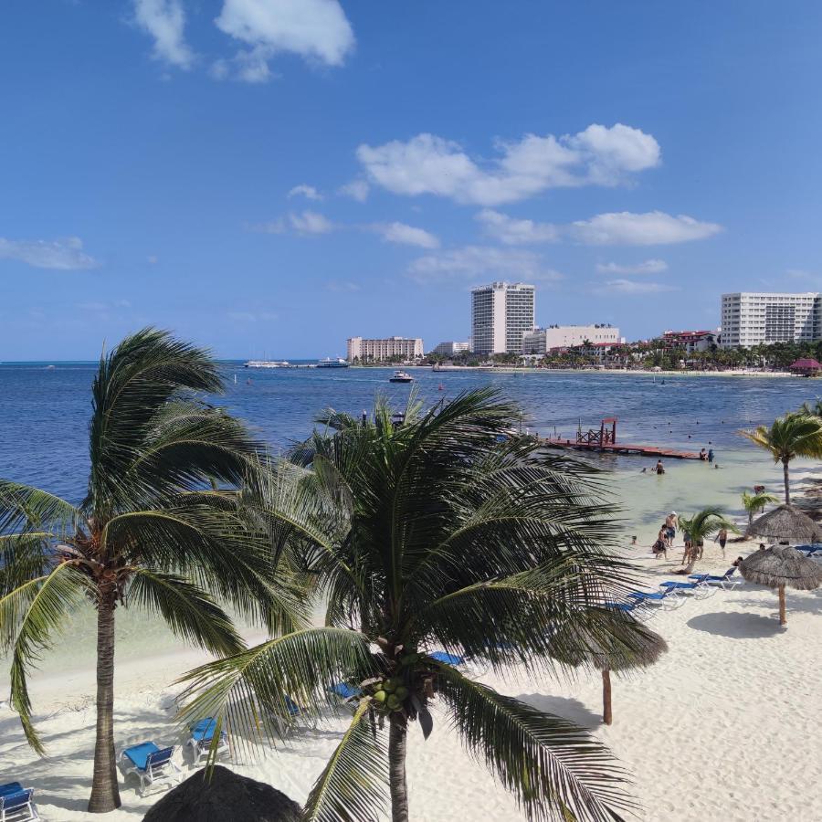 Bella Beach Condo Vacation 2 Bedrooms Канкун Екстериор снимка