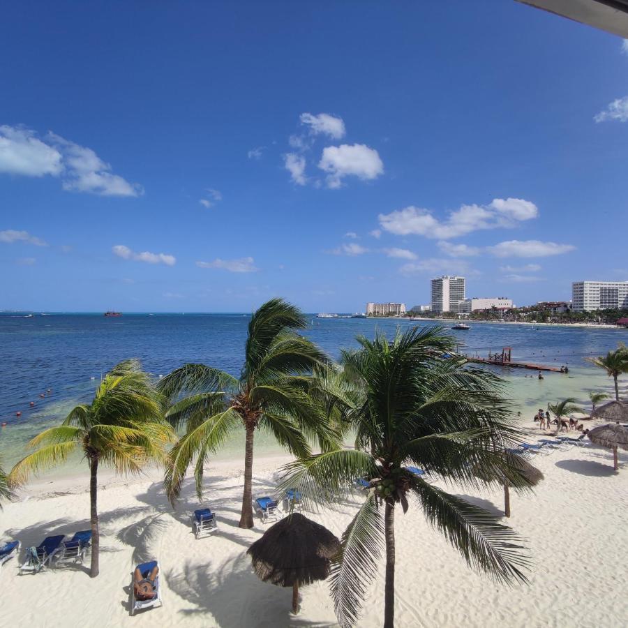 Bella Beach Condo Vacation 2 Bedrooms Канкун Екстериор снимка