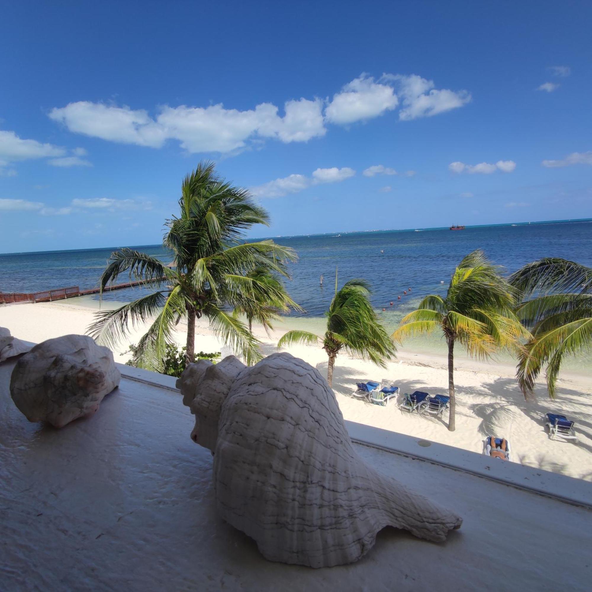 Bella Beach Condo Vacation 2 Bedrooms Канкун Екстериор снимка