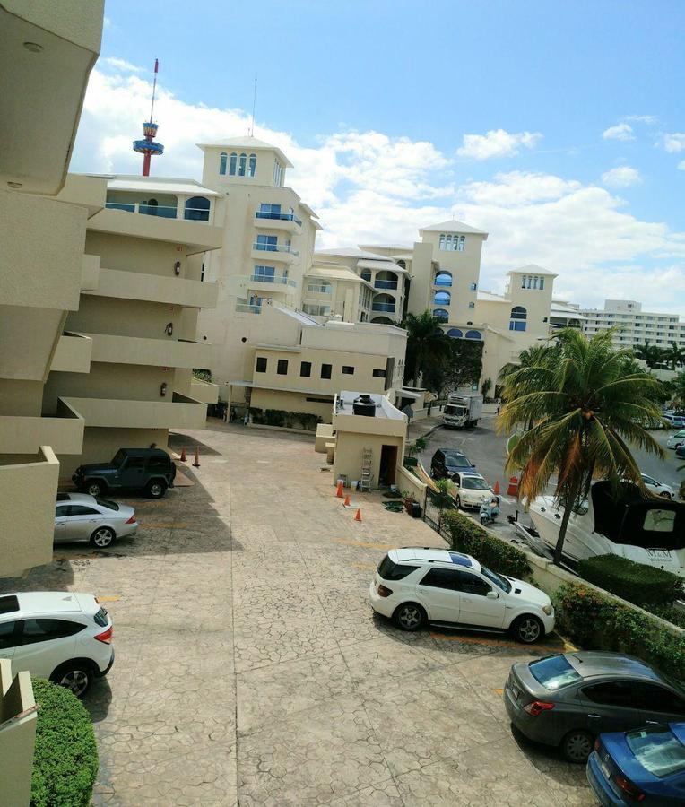 Bella Beach Condo Vacation 2 Bedrooms Канкун Екстериор снимка