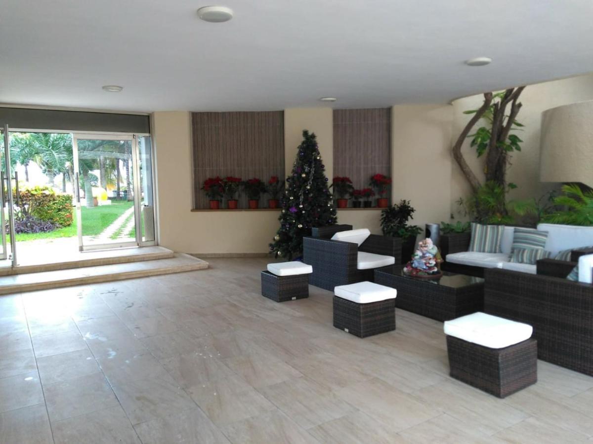 Bella Beach Condo Vacation 2 Bedrooms Канкун Екстериор снимка