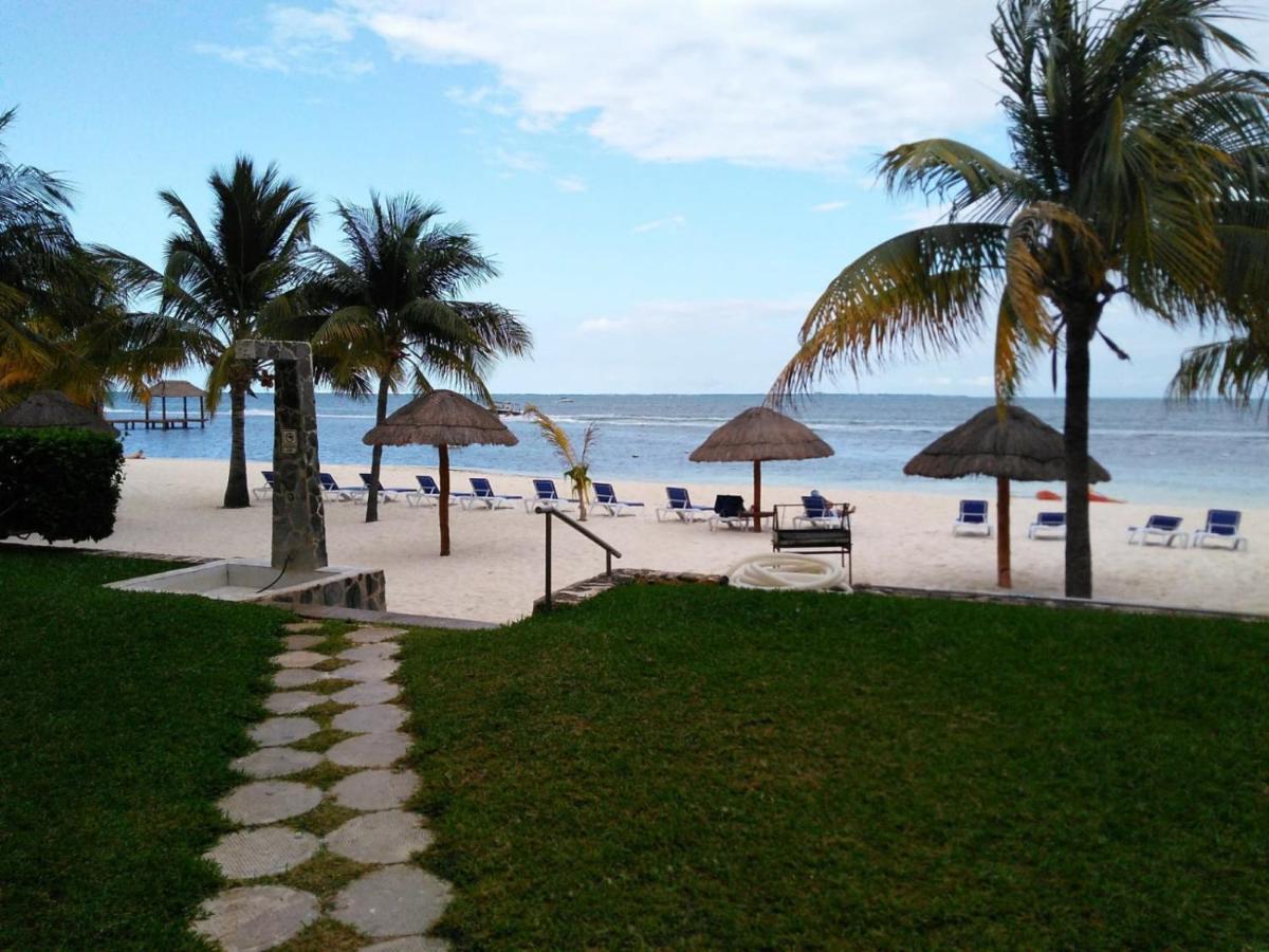 Bella Beach Condo Vacation 2 Bedrooms Канкун Екстериор снимка